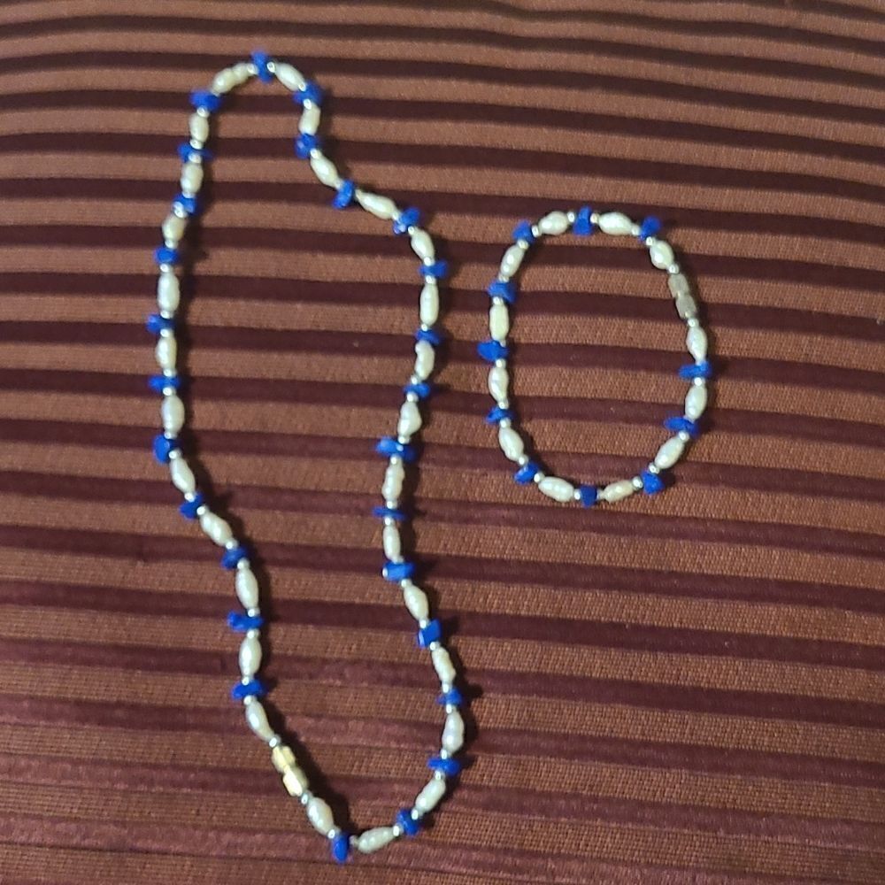 Blue And Pearl Colored Necklace And Bracelet